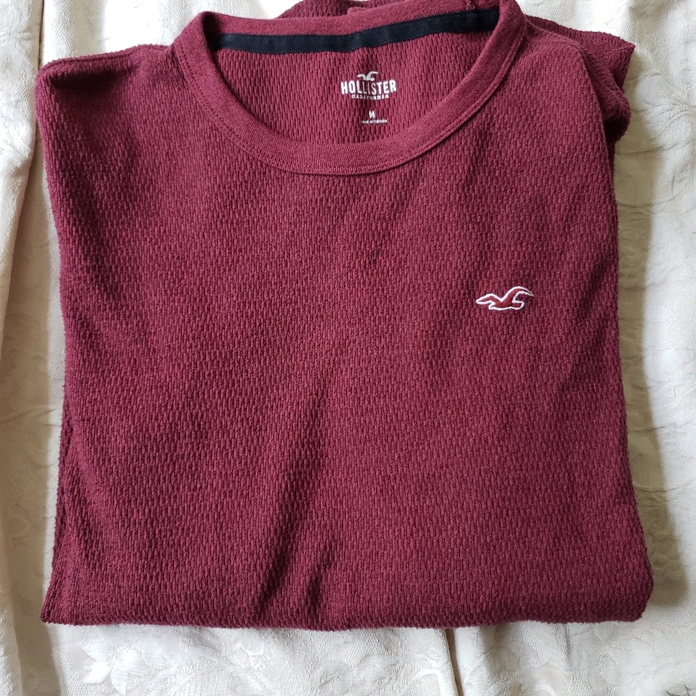 Maroon/dark red Hollister crewneck sweater